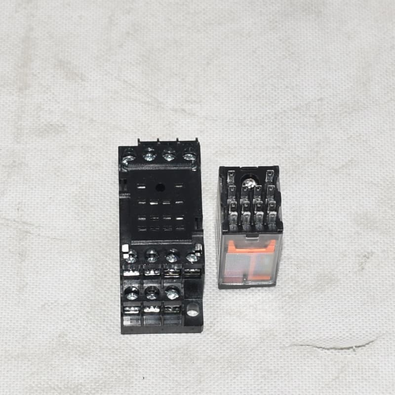 Schneider Electric Socket RXZE1M4C 7A for Relay