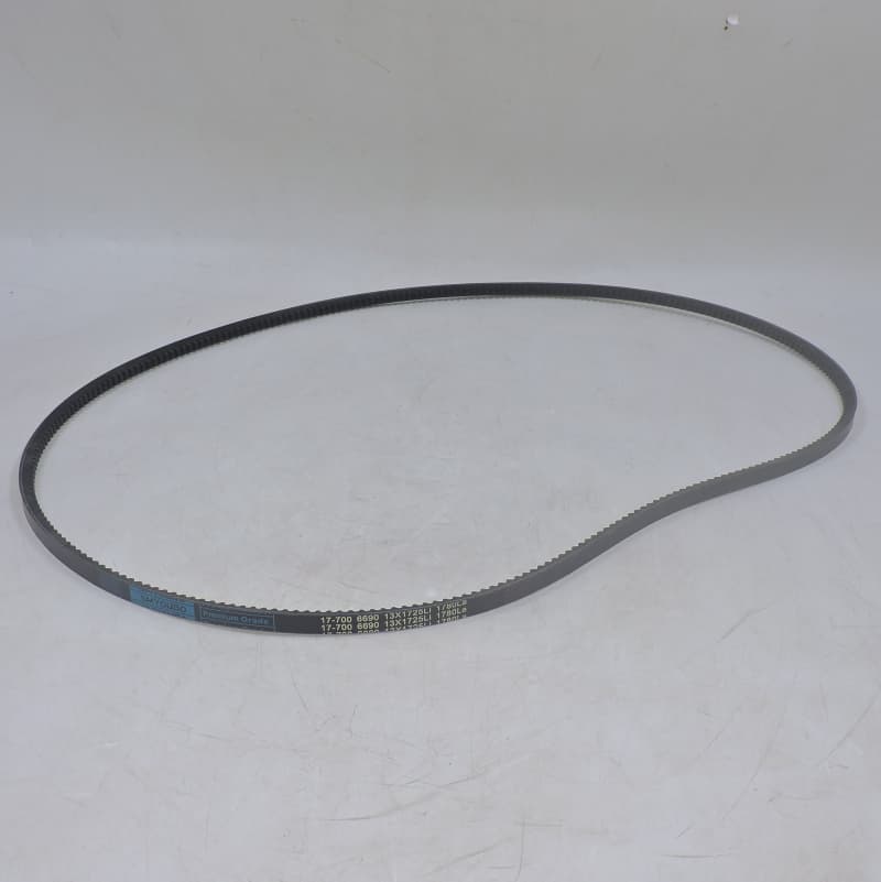 13X1725LI V-Belt close-up showing construction and size