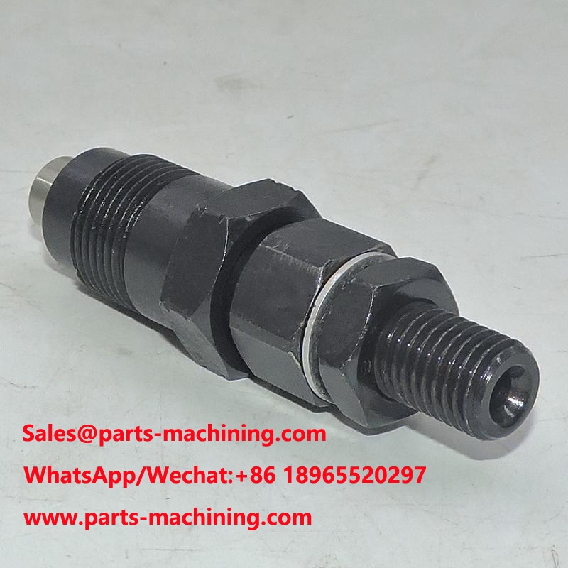 Kubota D1105 Engine Fuel Injector 16032-5300-0 16032-53000