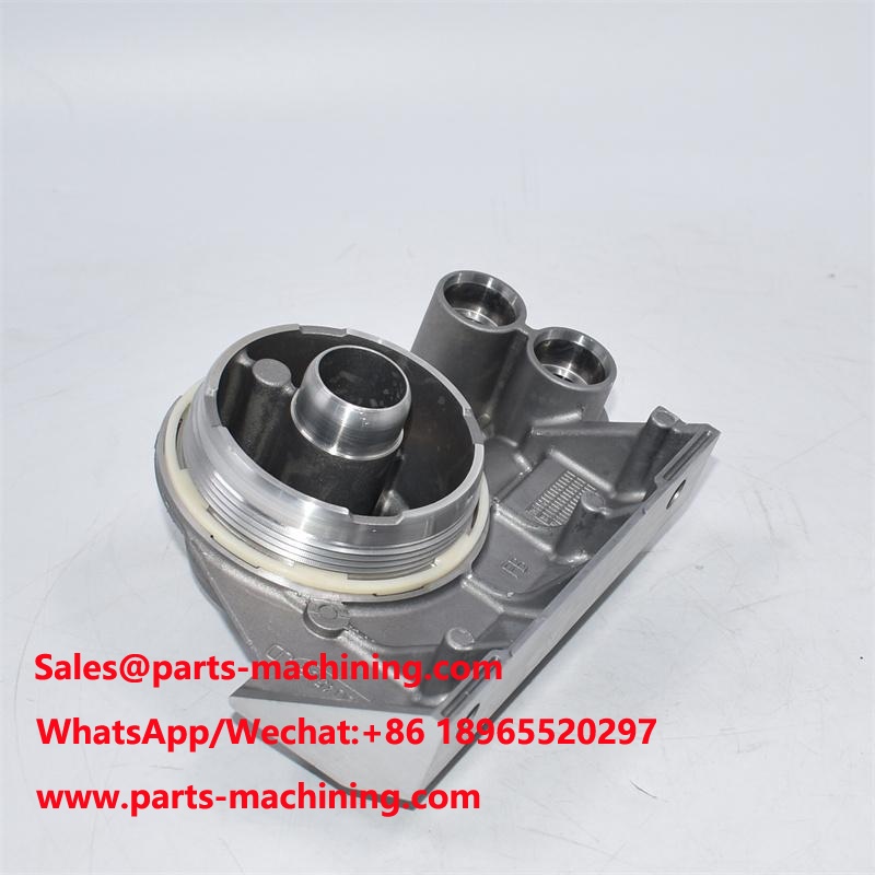 John Deere RE504563 Oil Filter Head