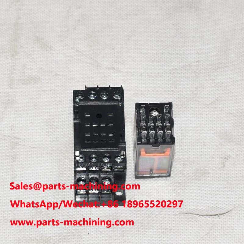 Miniature Relay RXM4AB2P7 230V AC 6A Socket RXZE1M4C 7A